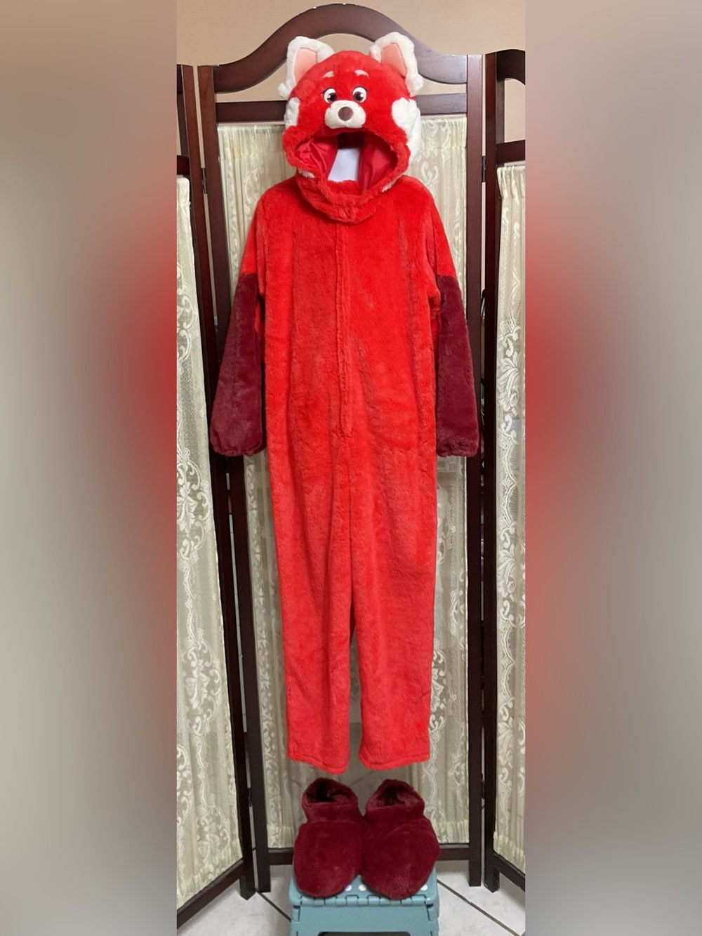 DISNEY’S TURNING RED MEILIN COSTUME - SZ CHILDS MEDIUM